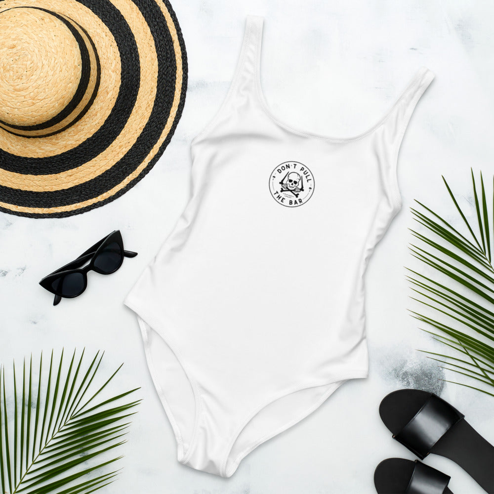 Flattering Women’s One-Piece Swimsuit: Effortless Style for Every Figure